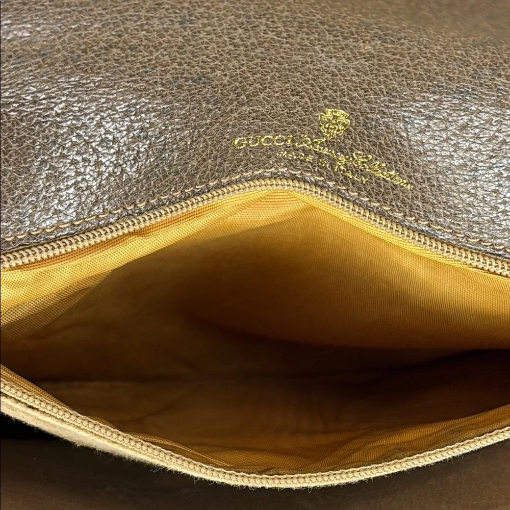 🔥🔥🔥 VTG Gucci Brown Messenger Bag with Monogram Design🔥🔥🔥 - Picture 12 of 16